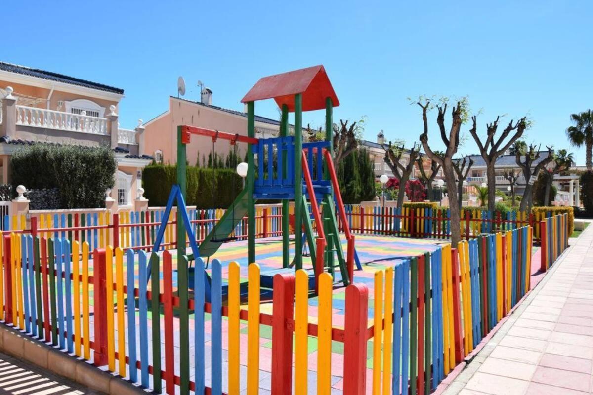 Gran Alicante Bungalow In Beach Resort Puerto Marino Extérieur photo